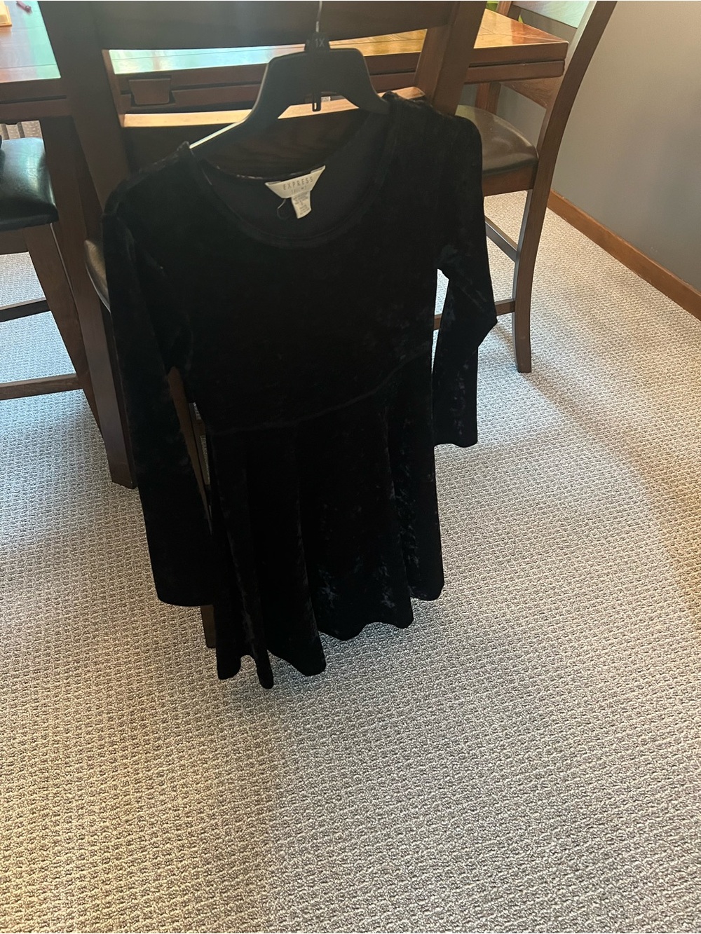 Express Black Velvet Fit & Flare Dress 3/4 Sleeve Round Neck Short Size S # 643